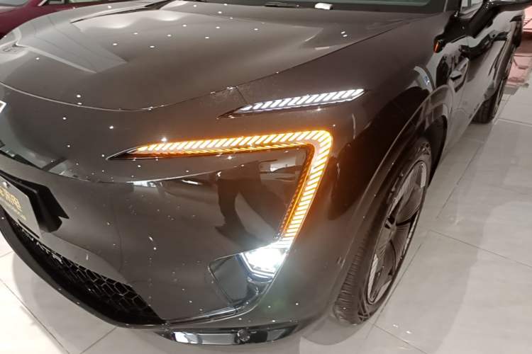 Used Avatr 11 2025 Max Extended-Range Edition Left Front Headlight