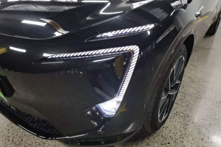 Used Avatr 11 2025 Ultra Extended-Range Edition Left Front Headlight