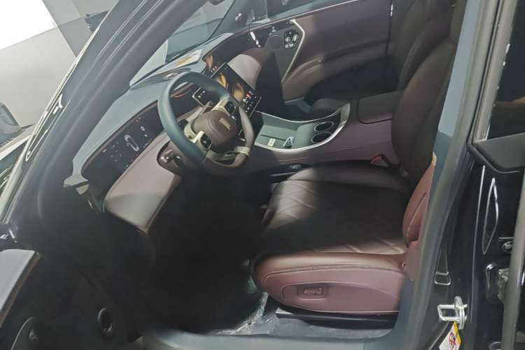 Used Avatr 11 2025 Year Updated Max Extended-Range Version Left Front Seat