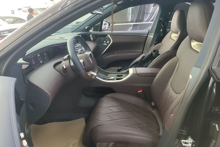 Used Avatr 11 2025 Ultra Extended-Range Edition Left Front Seat