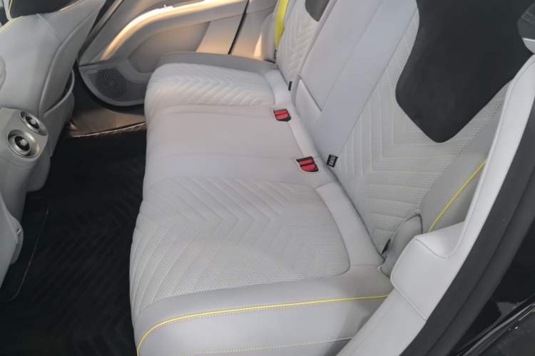 Used Avatr 11 2025 Max All-Electric Four-Wheel Drive Left Rear Seat