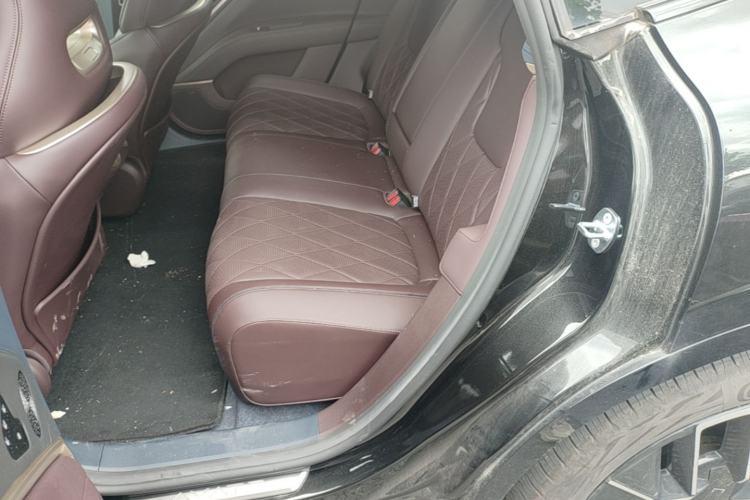 Used Avatr 11 2025 Year Updated Max Extended-Range Version Left Rear Seat