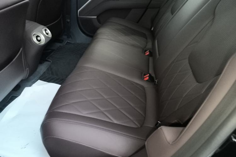 Used Avatr 11 2025 Year Updated Max Extended-Range Version Left Rear Seat