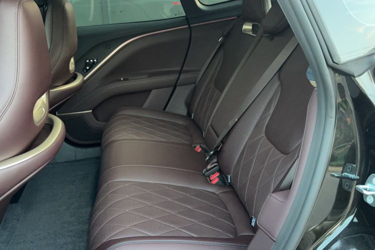 Used Avatr 11 2025 Ultra Extended-Range Edition Left Rear Seat