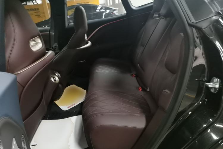 Used Avatr 11 2025 Ultra Extended-Range Edition Left Rear Seat