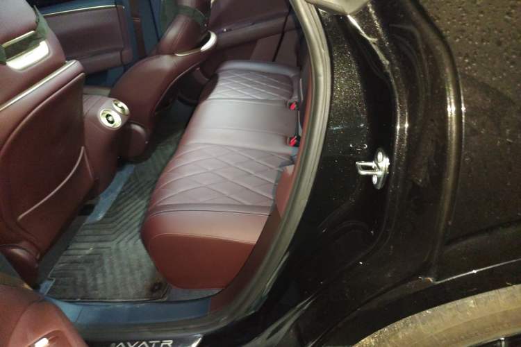 Used Avatr 11 2025 Year Updated Max Extended-Range Version Left Rear Seat