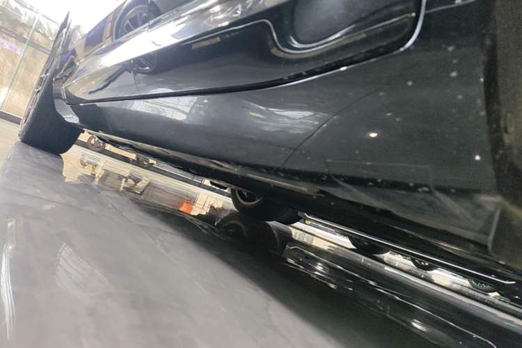 Used Avatr 11 2025 Ultra Extended-Range Edition Left Side Sill