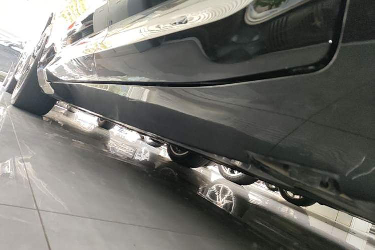 Used Avatr 11 2025 Ultra Extended-Range Edition Left Side Sill