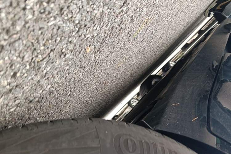 Used Avatr 11 2025 Ultra Extended-Range Edition Left Side Sill