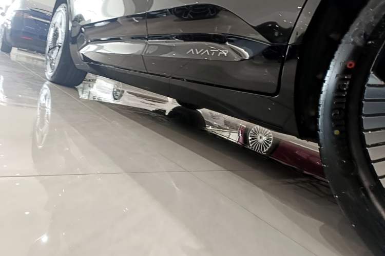 Used Avatr 11 2025 Max Extended-Range Edition Left Side Sill