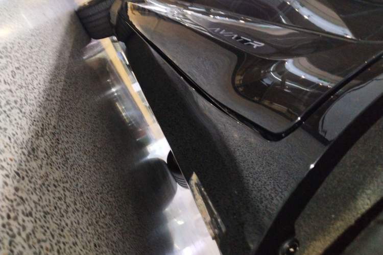 Used Avatr 11 2025 Ultra Extended-Range Edition Left Side Sill