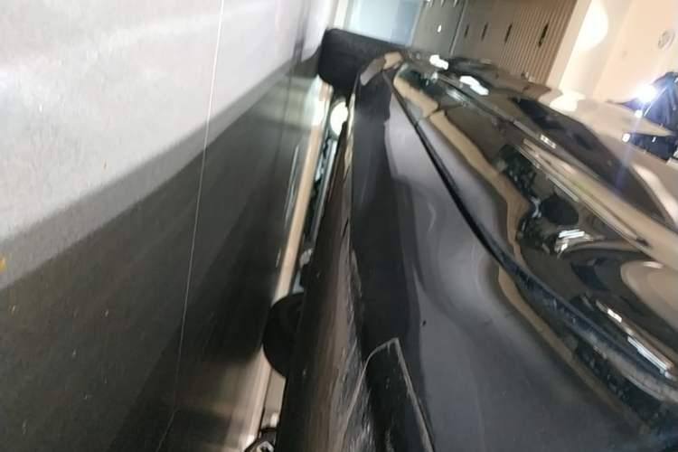 Used Avatr 11 2025 Max All-Electric Four-Wheel Drive Left Side Sill