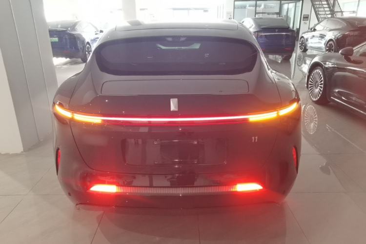 Used Avatr 11 2025 Max All-Electric Four-Wheel Drive Rear