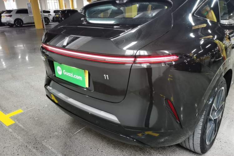 Used Avatr 11 2025 Ultra Extended-Range Edition Rear