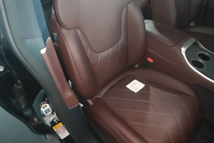 Used Avatr 11 2025 Year Updated Max Extended-Range Version Right Front Seat