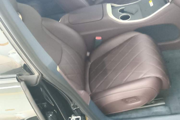 Used Avatr 11 2025 Year Updated Max Extended-Range Version Right Front Seat