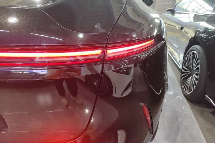 Used Avatr 11 2025 Ultra Extended-Range Edition Right Rear Taillight