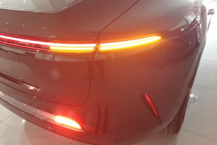 Used Avatr 11 2025 Max All-Electric Four-Wheel Drive Right Rear Taillight