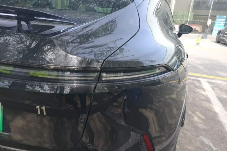 Used Avatr 11 2025 Ultra Extended-Range Edition Right Rear Taillight
