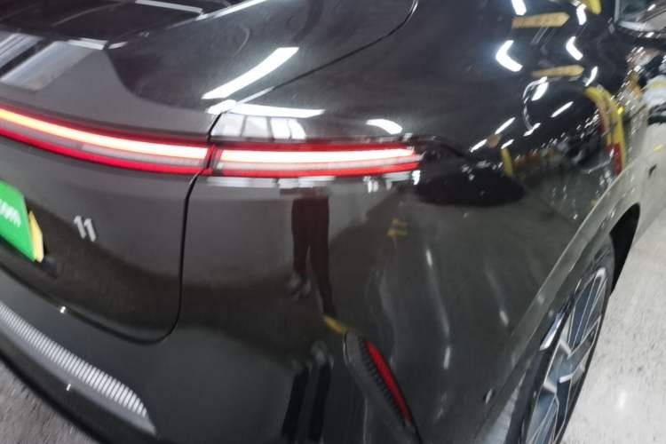 Used Avatr 11 2025 Ultra Extended-Range Edition Right Rear Taillight