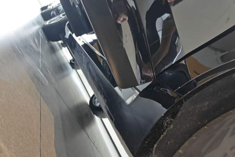 Used Avatr 11 2025 Year Updated Max Extended-Range Version Right Side Sill
