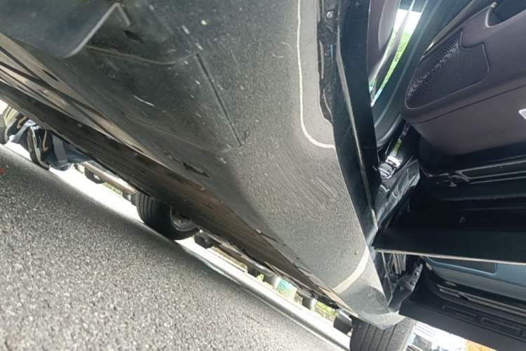 Used Avatr 11 2025 Ultra Extended-Range Edition Right Side Sill