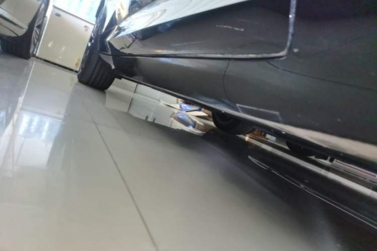 Used Avatr 11 2025 Max Pure Electric Edition Right Side Sill