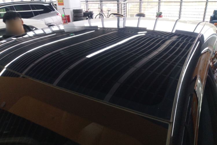 Used Avatr 11 2025 Ultra Extended-Range Edition Roof