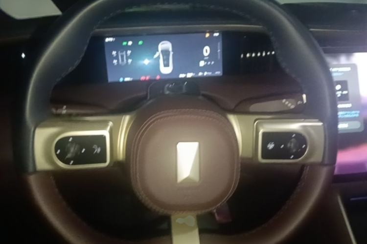 Used Avatr 11 2025 Year Updated Max Extended-Range Version Steering Wheel