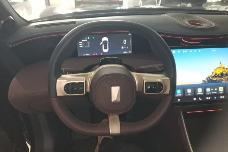 Used Avatr 11 2025 Max All-Electric Four-Wheel Drive Steering Wheel