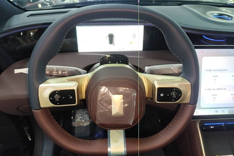 Used Avatr 11 2025 Year Updated Max Extended-Range Version Steering Wheel