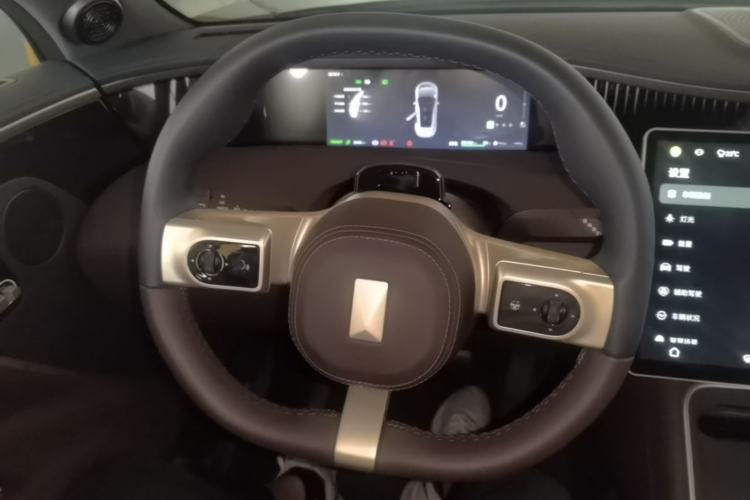 Used Avatr 11 2025 Year Updated Max Extended-Range Version Steering Wheel
