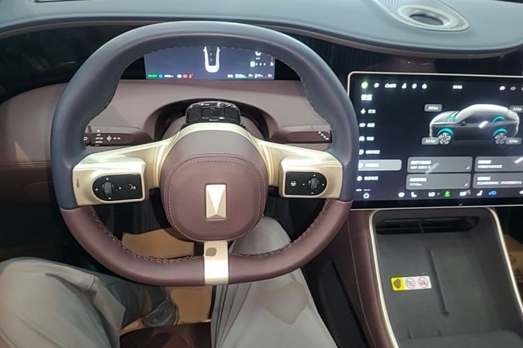 Used Avatr 11 2025 Year Updated Max Extended-Range Version Steering Wheel