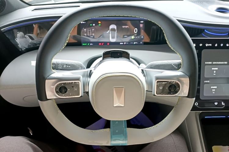 Used Avatr 11 2025 Year Updated Max Extended-Range Version Steering Wheel