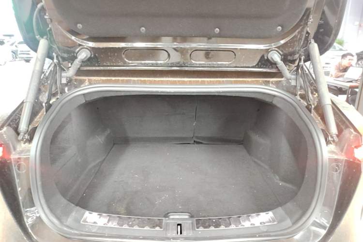 Used Avatr 11 2025 Year Updated Max Extended-Range Version Trunk