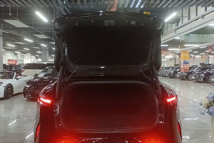Used Avatr 11 2025 Year Updated Max Extended-Range Version Trunk
