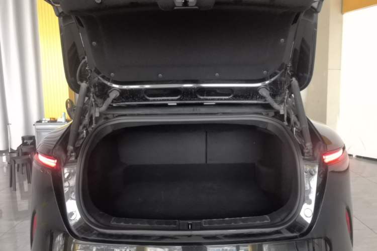 Used Avatr 11 2025 Year Updated Max Extended-Range Version Trunk