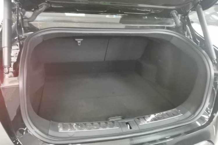 Used Avatr 11 2025 Year Updated Max Extended-Range Version Trunk