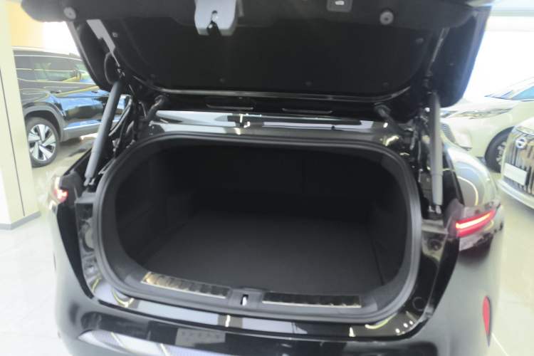 Used Avatr 11 2025 Year Updated Max Extended-Range Version Trunk