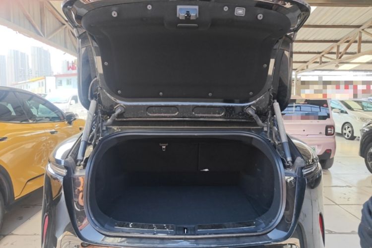 Used Avatr 11 2025 Year Updated Max Extended-Range Version Trunk