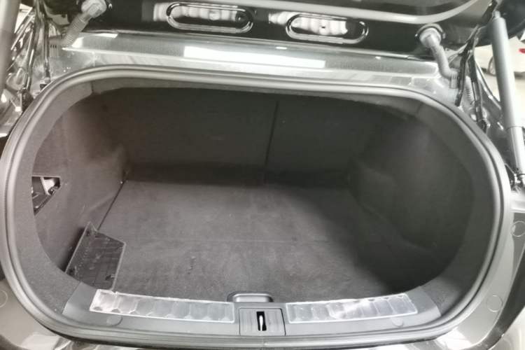 Used Avatr 11 2025 Ultra Extended-Range Edition Trunk