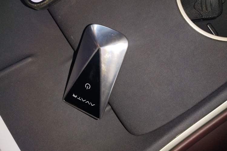 Used Avatr 11 2025 Ultra Extended-Range Edition Vehicle Key