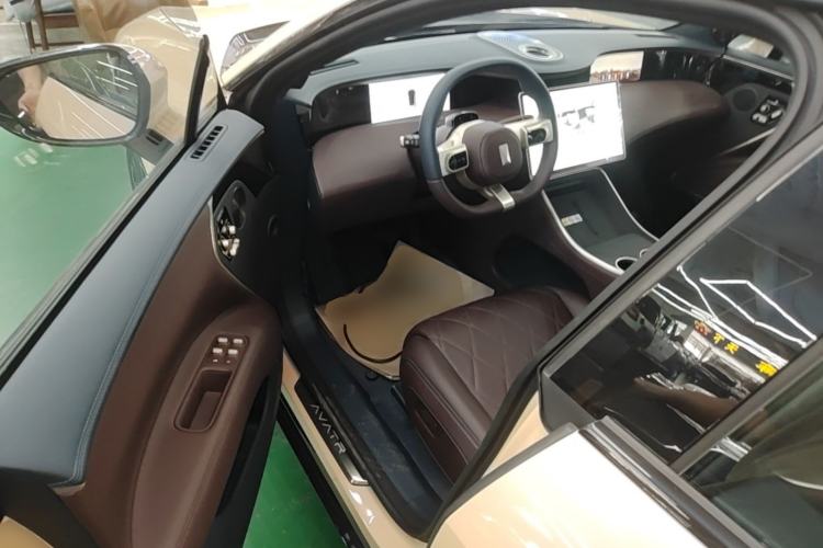 Used Avatr 11 2025 Max Extended-Range Edition Driver Seat