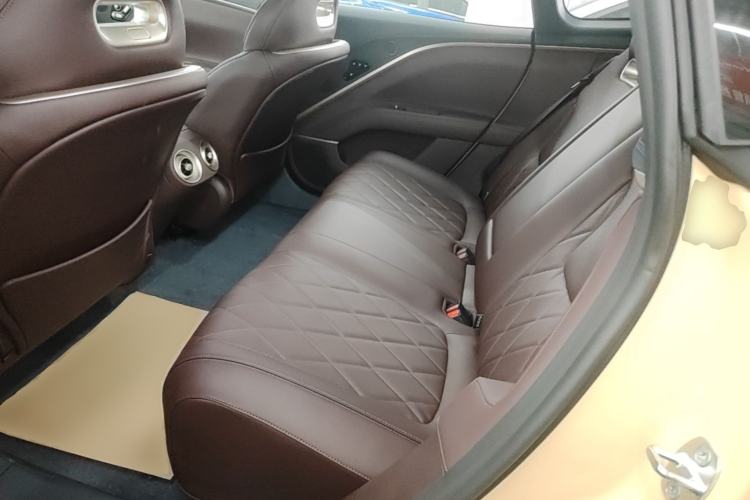 Used Avatr 11 2025 Max Extended-Range Edition Left Rear Seat