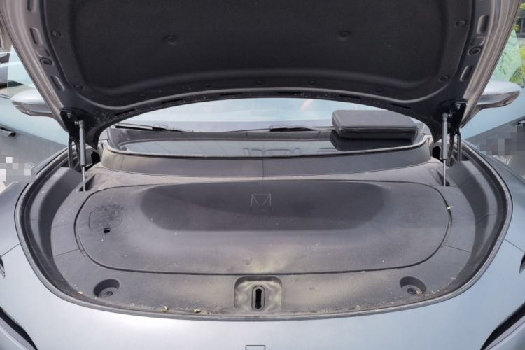 Used Avatr 11 2025 Year Updated Max Extended-Range Version Engine Bay