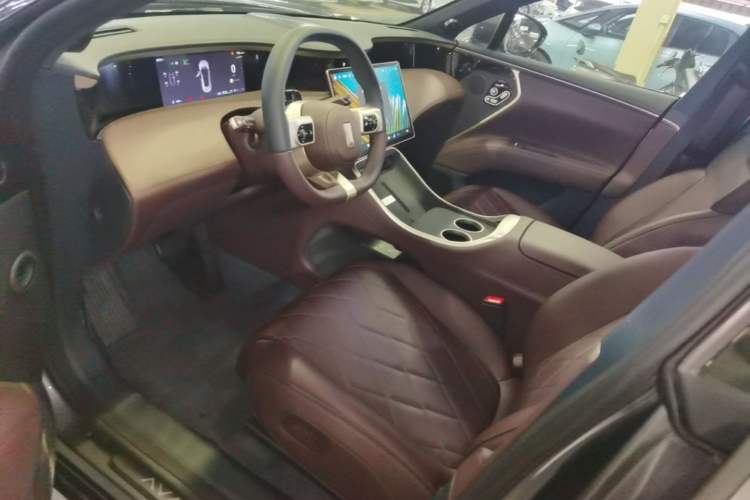 Used Avatr 11 2025 Year Updated Max Extended-Range Version Left Front Seat