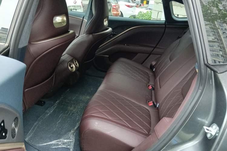 Used Avatr 11 2025 Year Updated Max Extended-Range Version Left Rear Seat