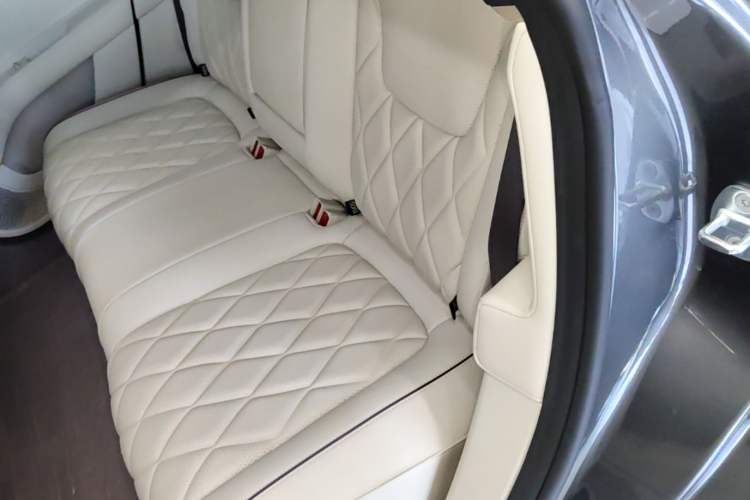 Used Avatr 11 2025 Year Updated Max Extended-Range Version Left Rear Seat
