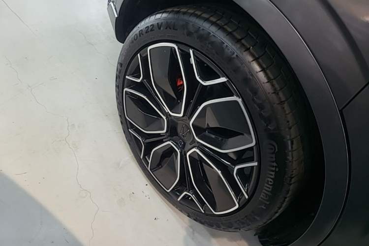 Used Avatr 11 2025 Night Rider Edition Right Rear Wheel Hub