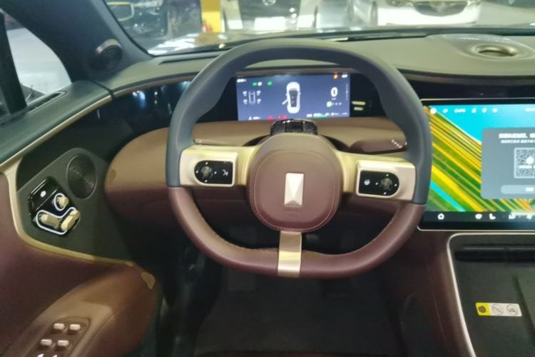 Used Avatr 11 2025 Year Updated Max Extended-Range Version Steering Wheel